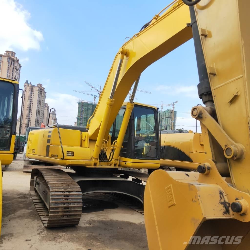 Komatsu PC200-6 Raupenbagger