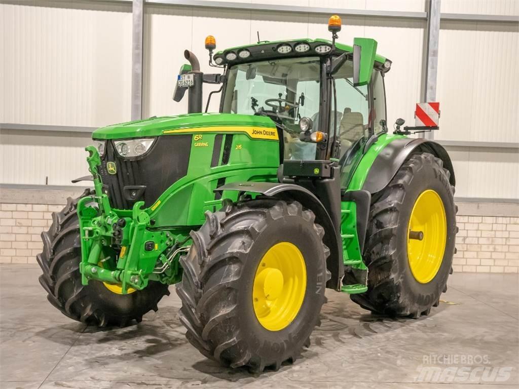 John Deere 6R215 Traktoren