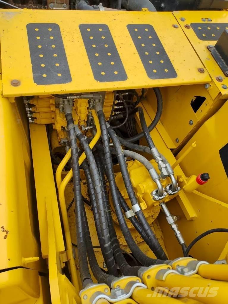 Komatsu PC 210 Raupenbagger