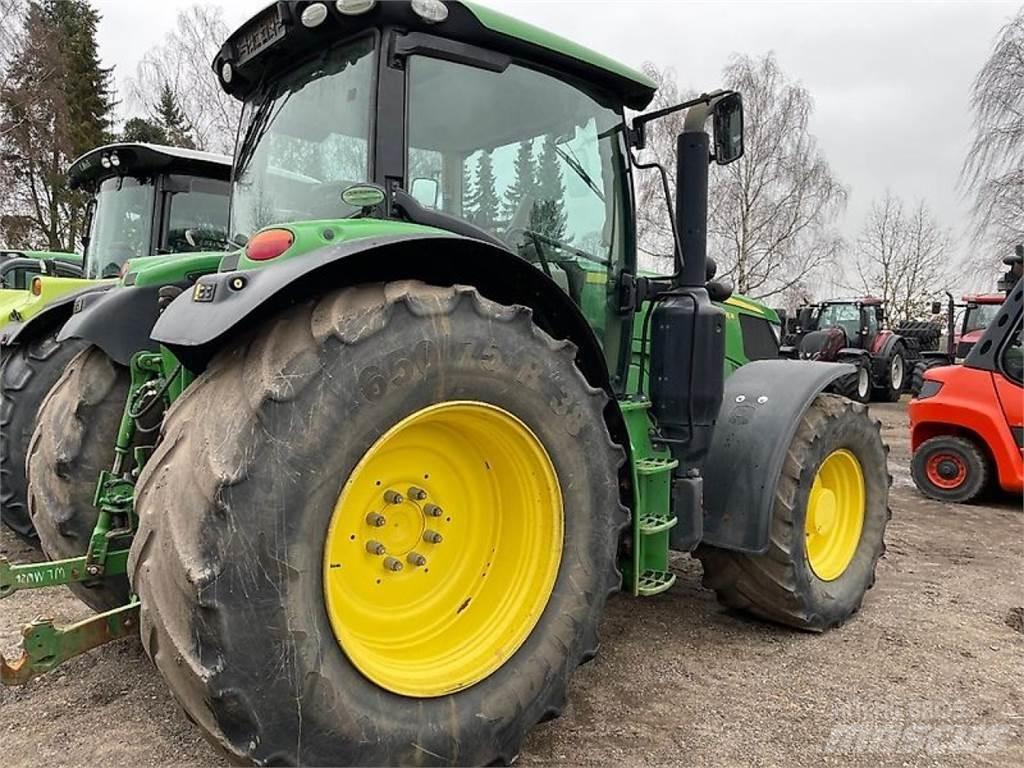 John Deere 6155R Traktoren