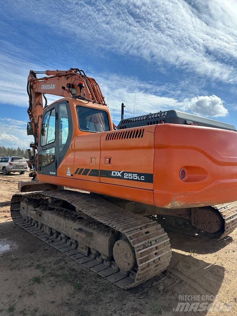 Doosan DX 255 LC Raupenbagger