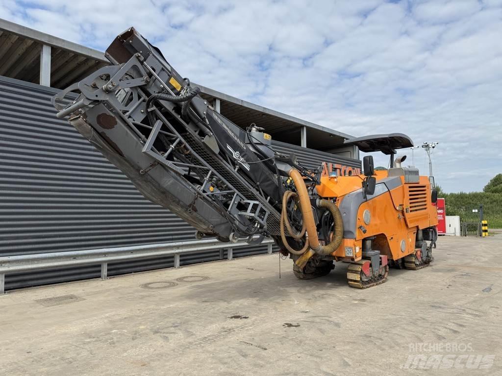 Wirtgen W 100 FI Asphaltfräsen
