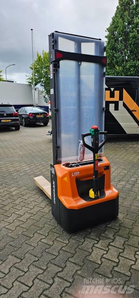 Doosan LSM 12 N Deichselstapler