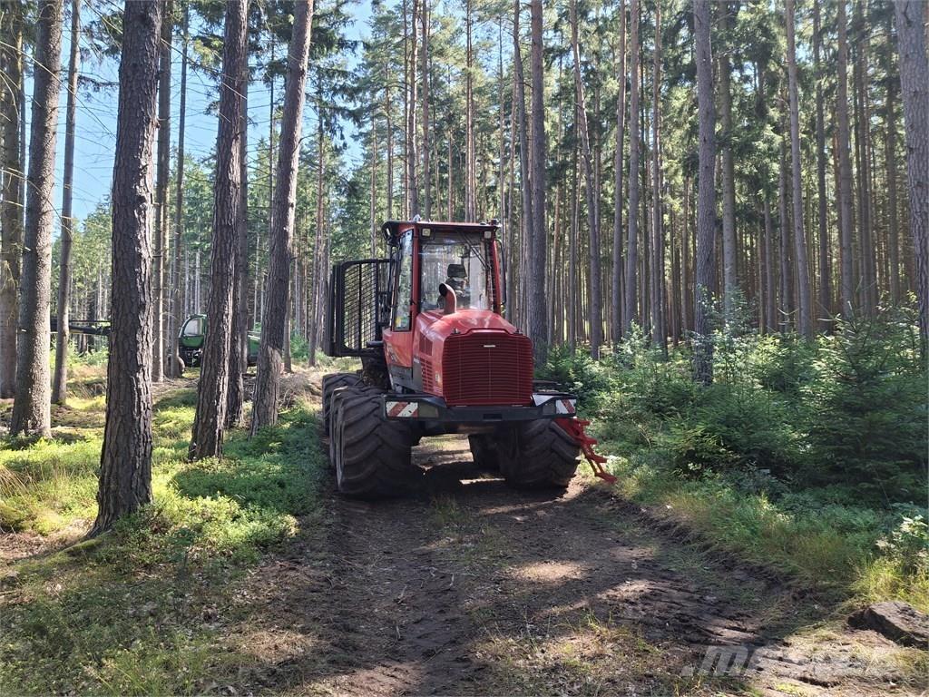 Komatsu 845 Forwarder