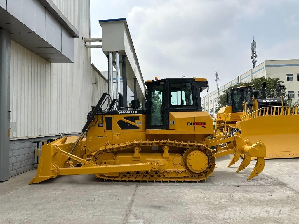 Shantui DH 17 Bulldozer