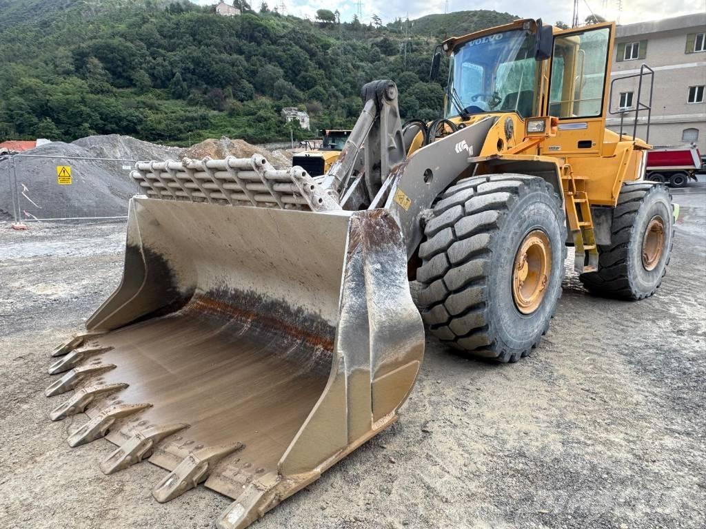 Volvo L 220 E Radlader