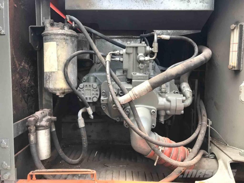 Hitachi EX200 Raupenbagger
