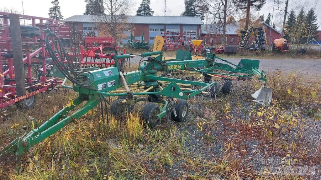 John Deere GA 6000 Schwader