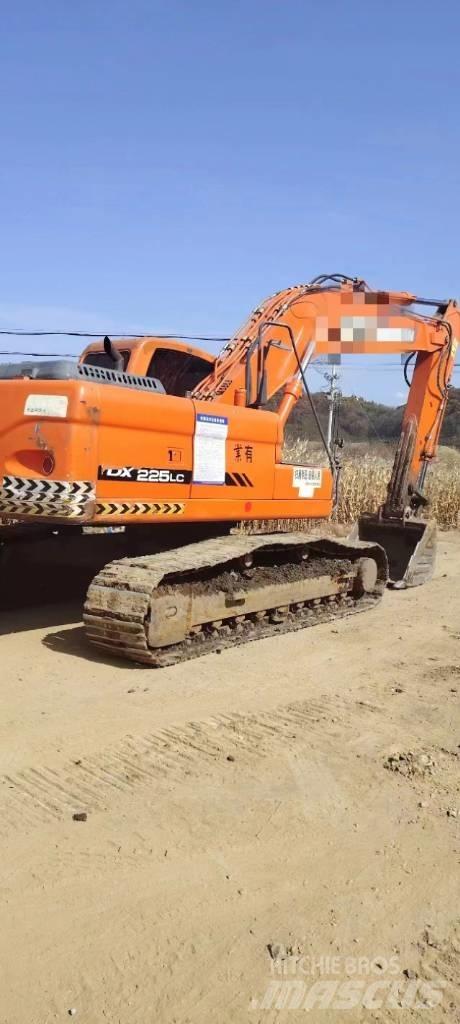 Doosan DX 225LC Raupenbagger