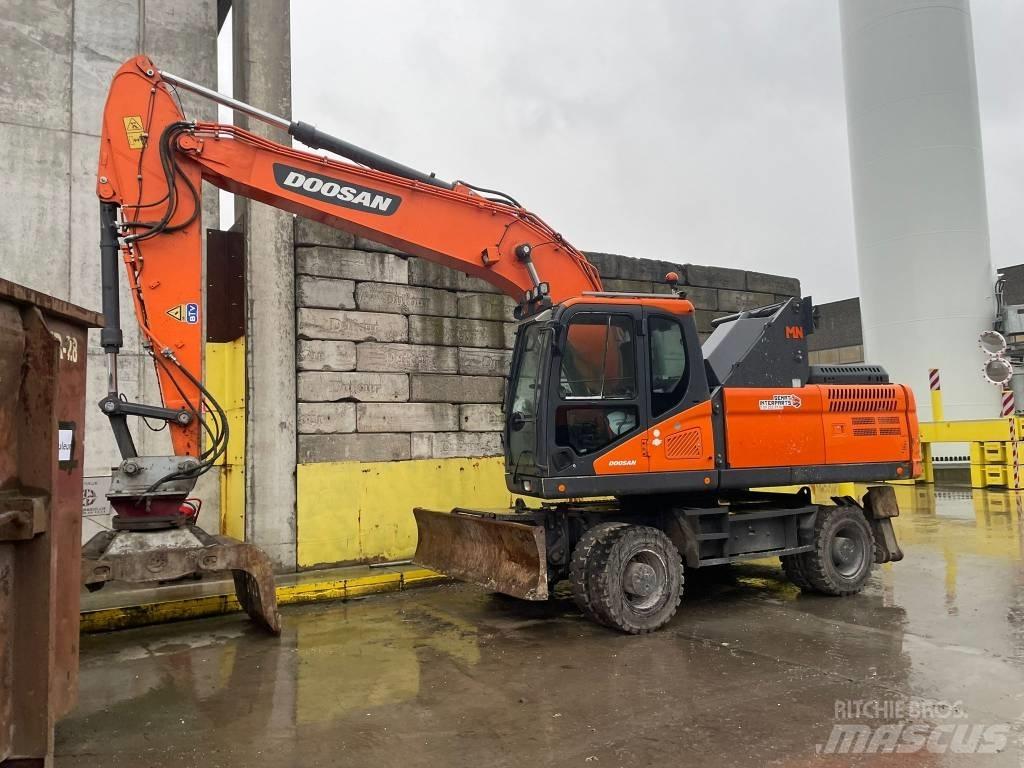Doosan DX 210 W - 5 Mobilbagger