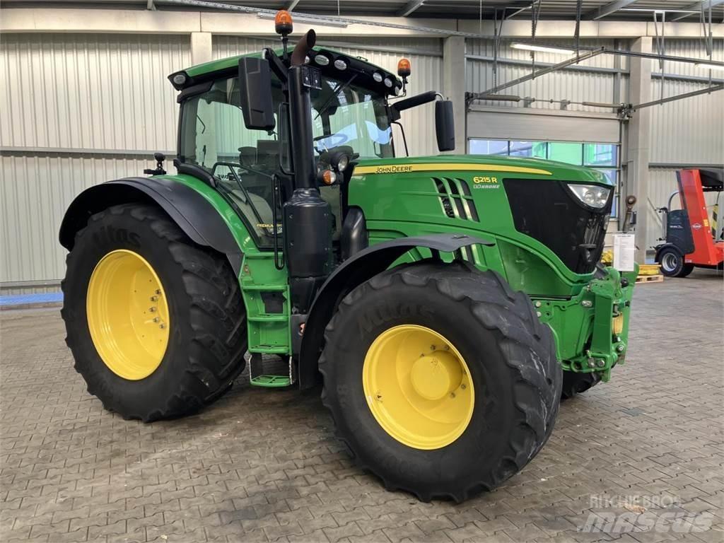 John Deere 6215R Traktoren