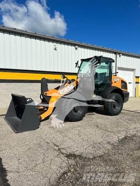 CASE 321F Radlader