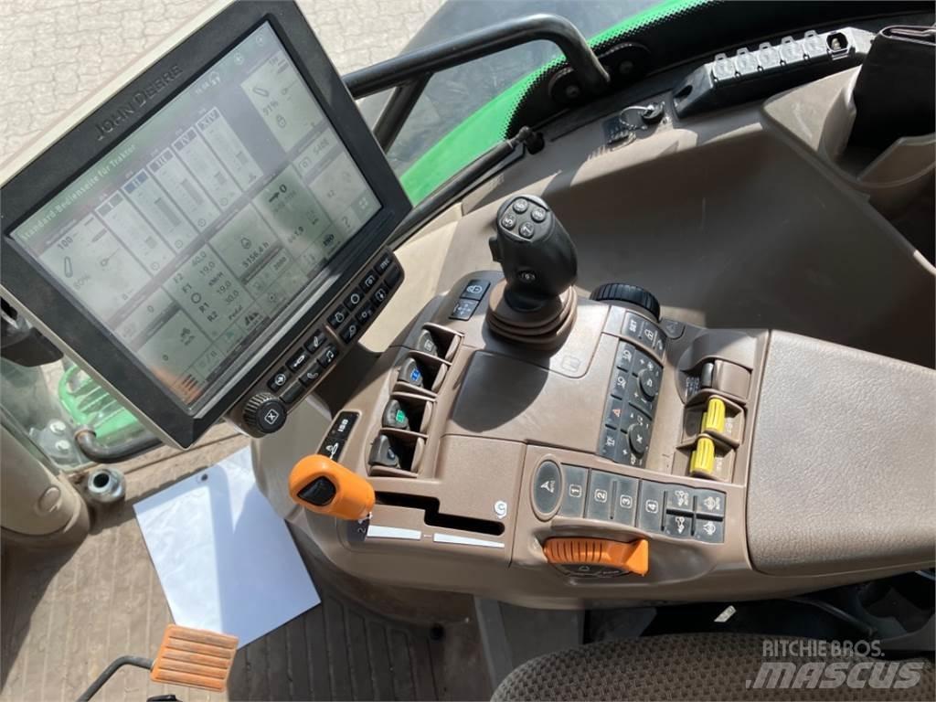 John Deere 6215 R Traktoren