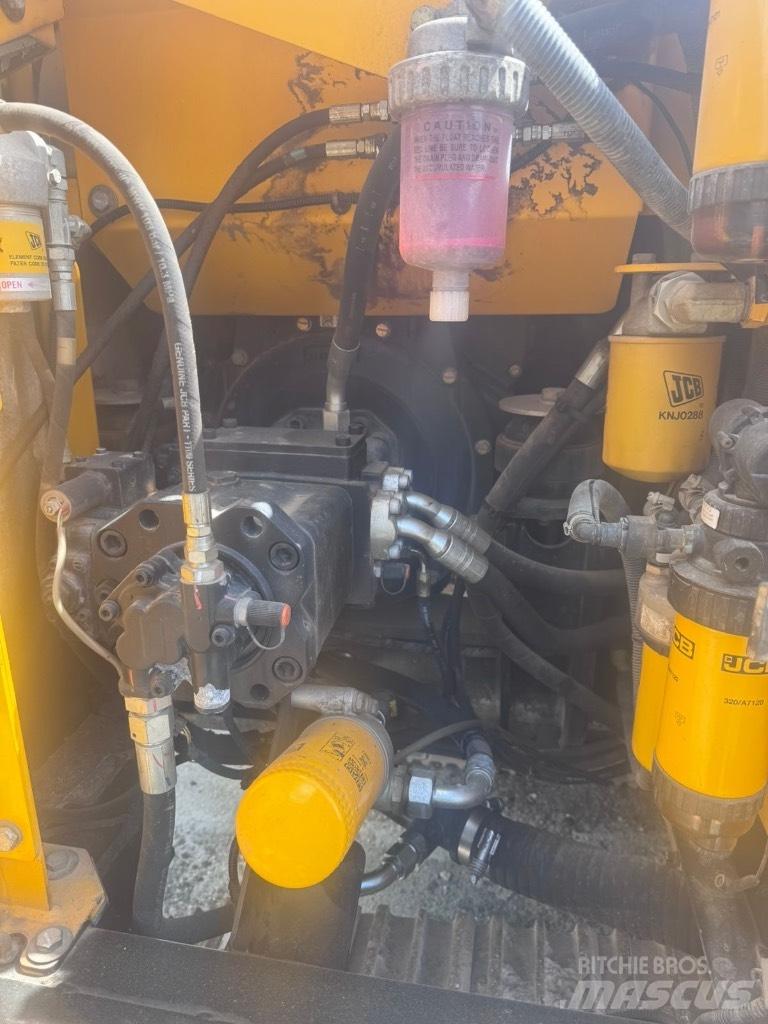 JCB JS 131 LC Raupenbagger