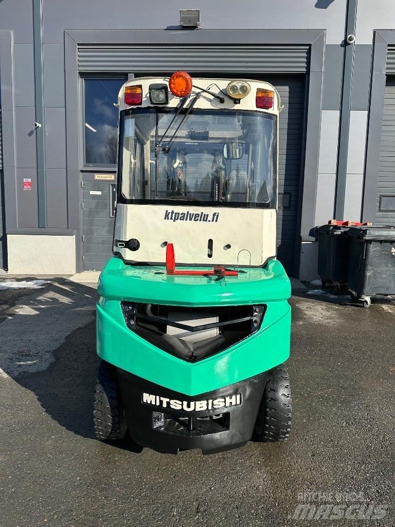 Mitsubishi FD25N Dieselstapler