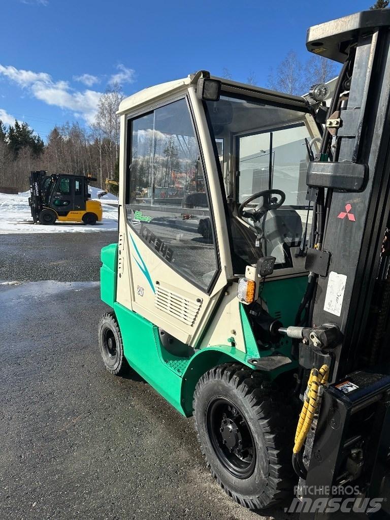 Mitsubishi FD25N Dieselstapler