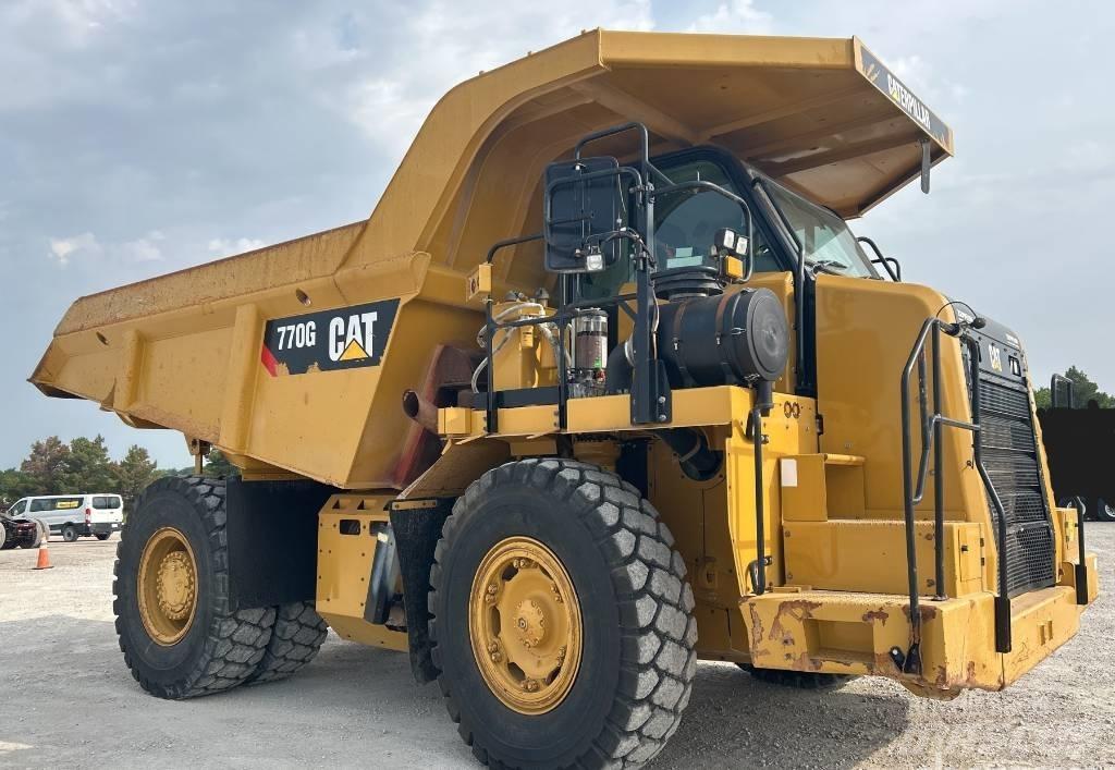 CAT 770 G Dumper - Knickgelenk