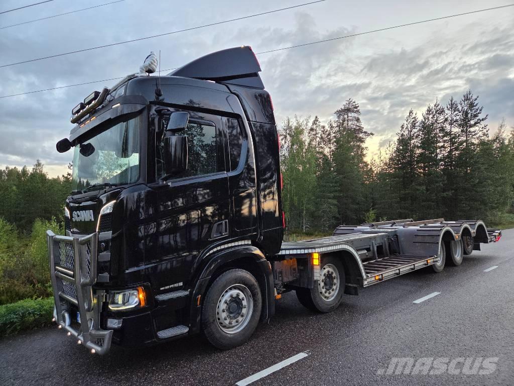 Scania R 450 Forsttransportfahrzeuge