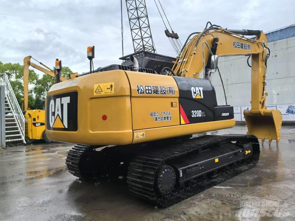 CAT 320D2 Midibagger  7t - 12t