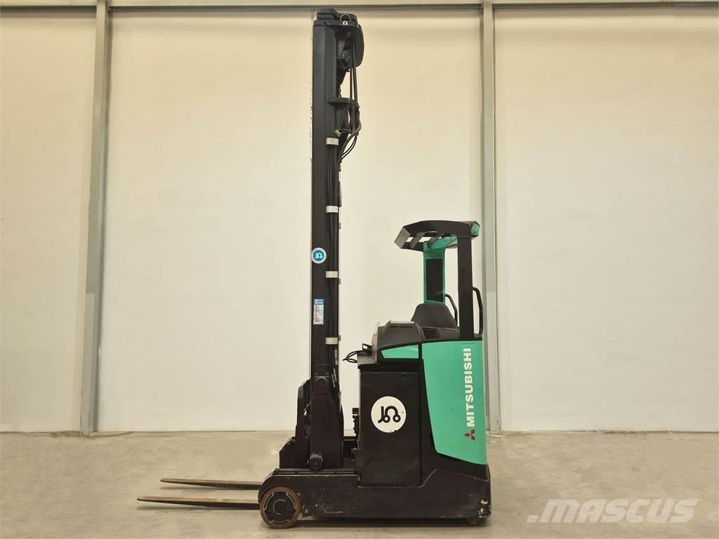 Mitsubishi RB16NH Schubmaststapler