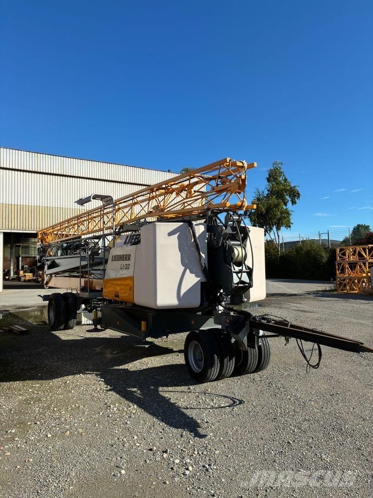 Liebherr L1-32 Turmdrehkrane