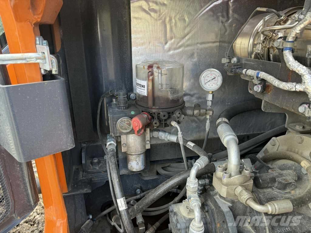 Develon DX 85 R-7 Midibagger  7t - 12t