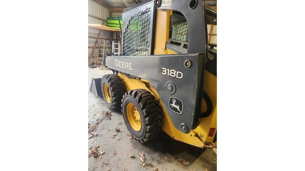 John Deere 318 D Kompaktlader