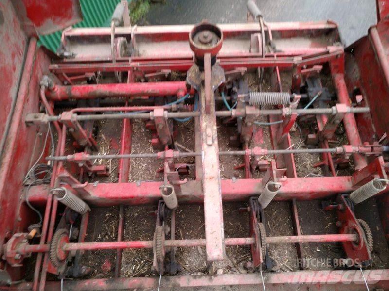 Vicon HP 1600 Quaderpressen