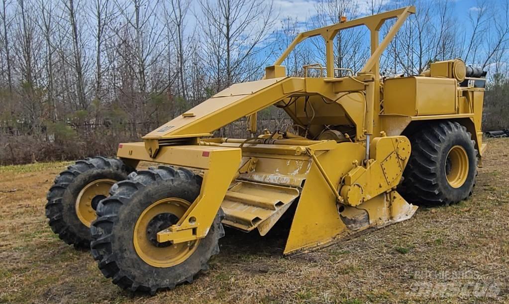 CAT SS 250 B Erdbauwalzen