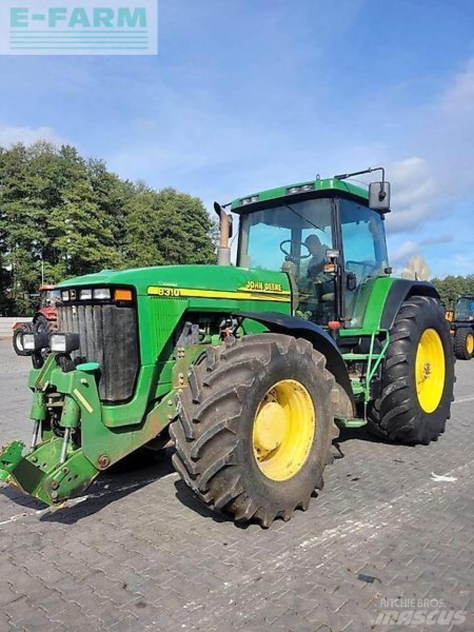John Deere 8310 Traktoren