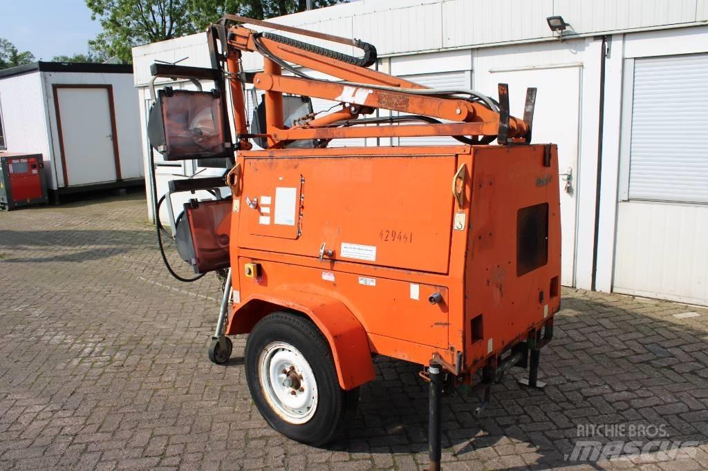 JLG 6308 AN Lichtmasten