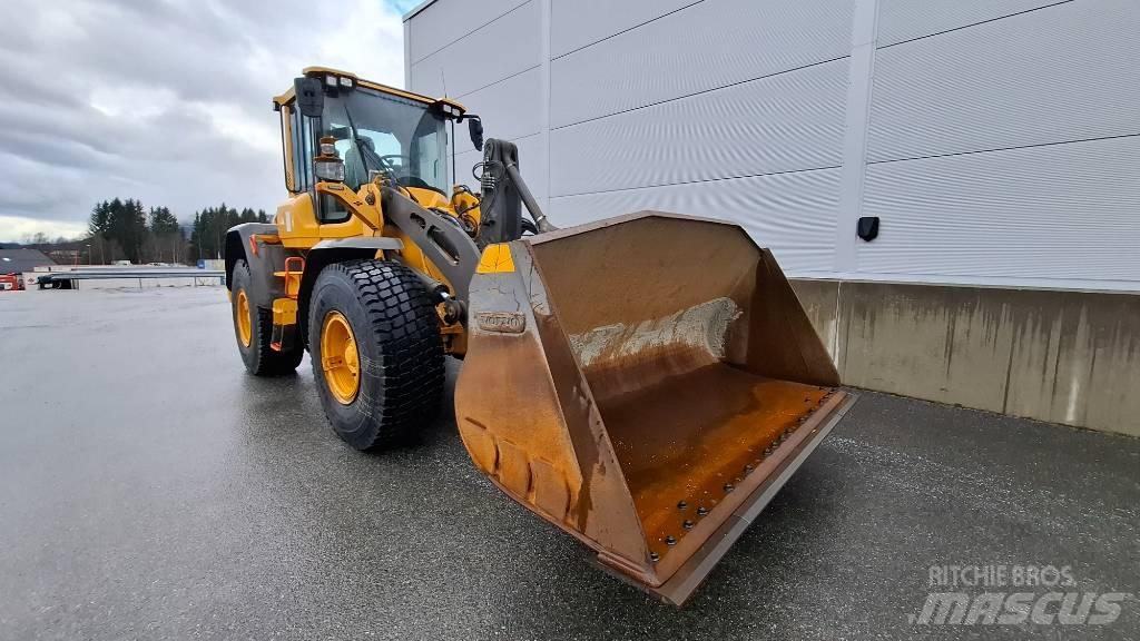Volvo L90H Radlader