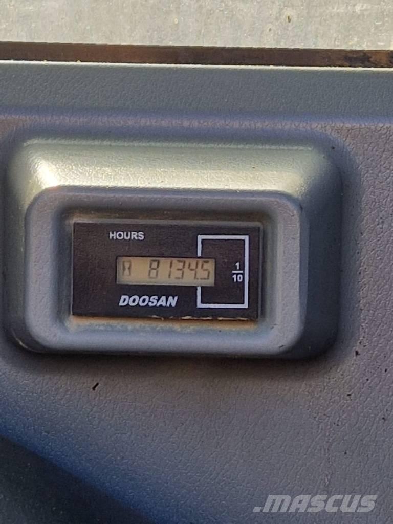 Doosan DX 140 LCR Raupenbagger