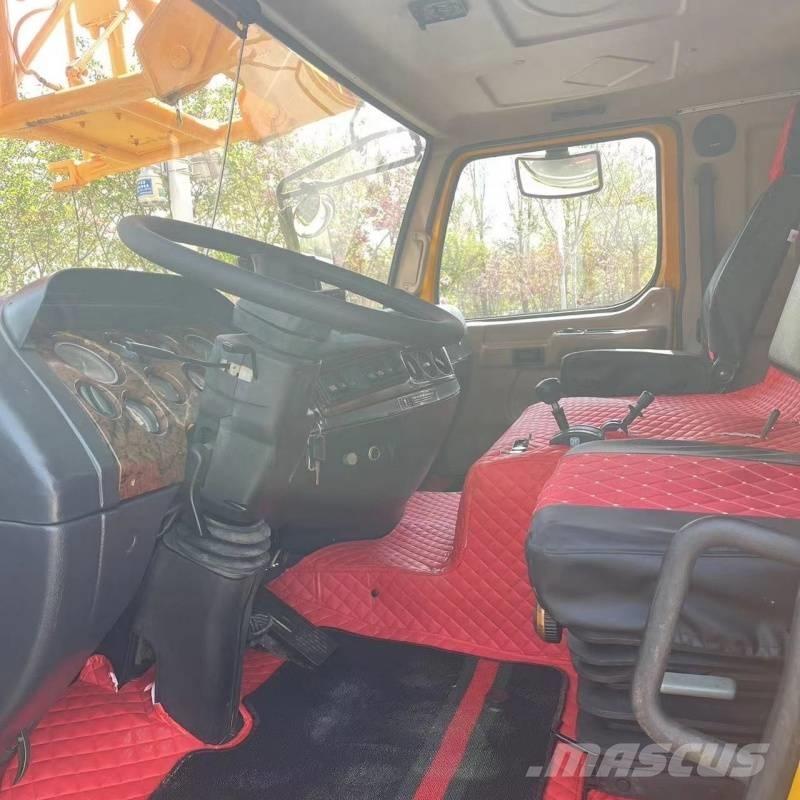 XCMG QY 100 K All-Terrain-Krane