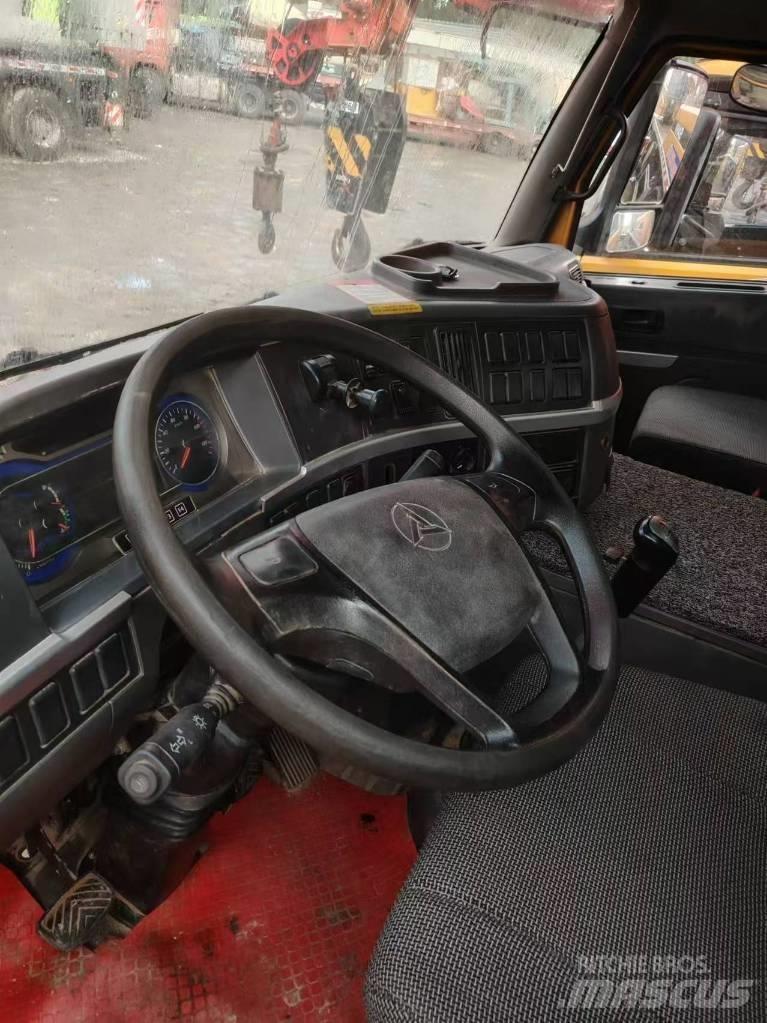 Sany STC1300C8 All-Terrain-Krane