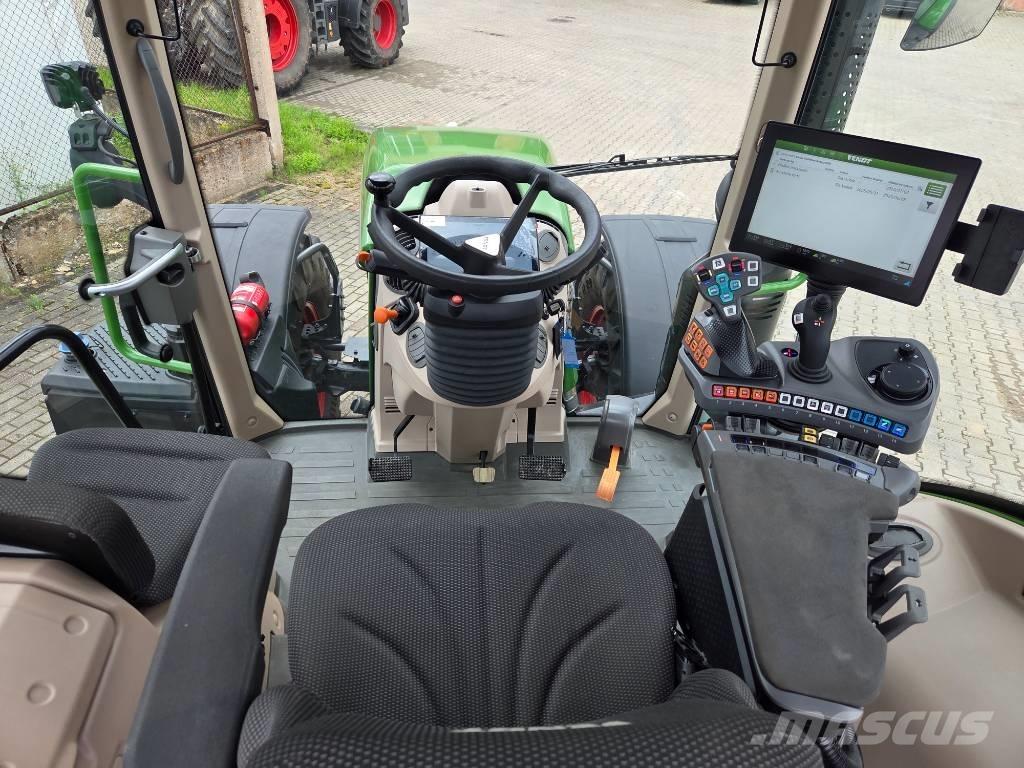 Fendt 724 Vario Traktoren
