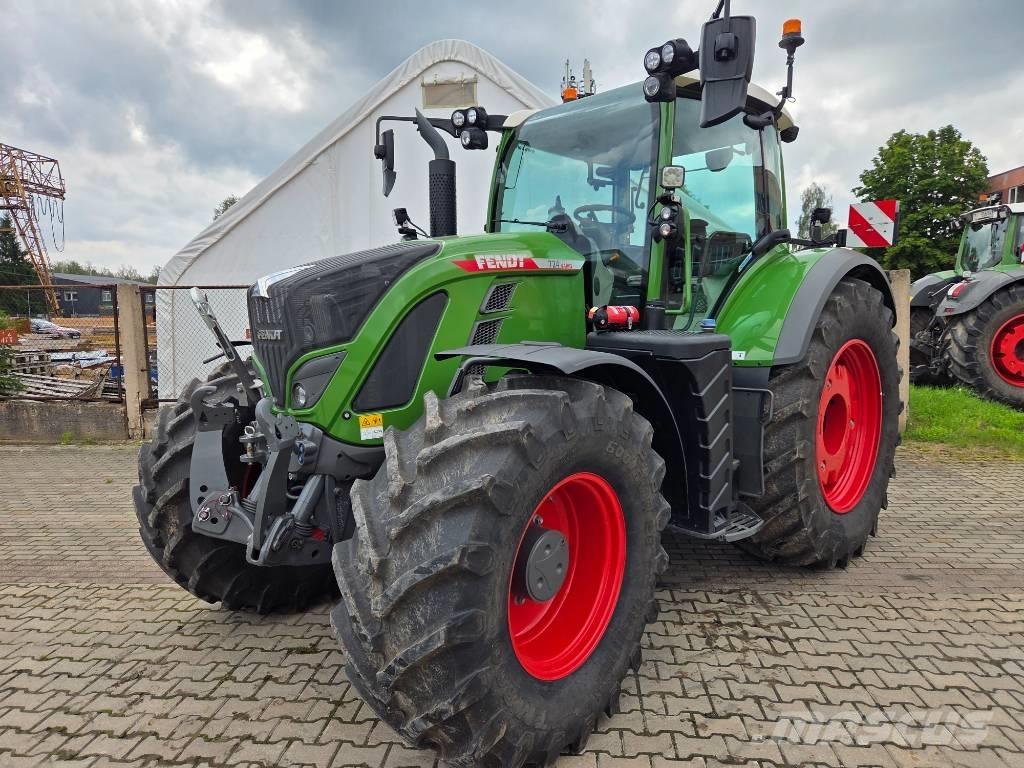 Fendt 724 Vario Traktoren