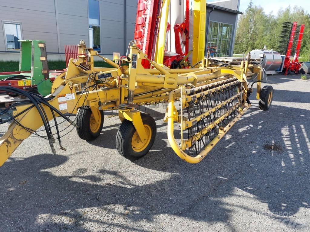  Wermeer R2300 Schwader