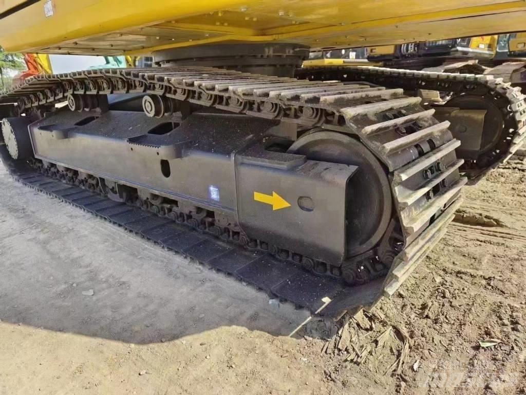 Komatsu PC 200-8 Raupenbagger