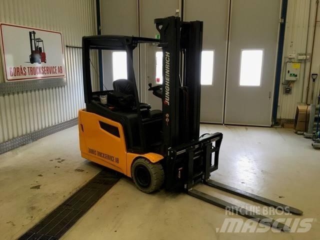 Jungheinrich EFG 220 Elektrostapler