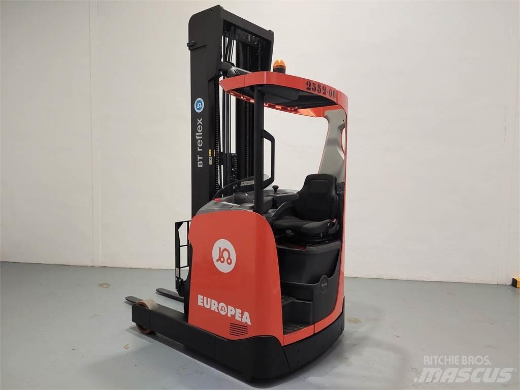 BT RRE 140 HC Schubmaststapler
