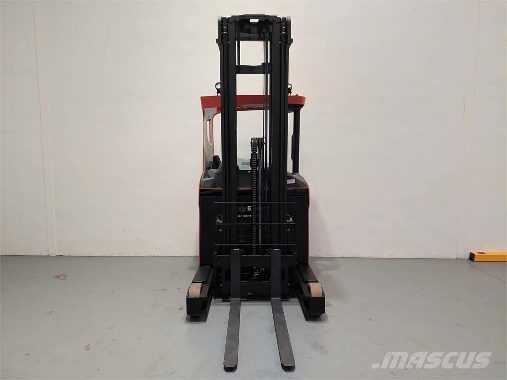 BT RRE 140 HC Schubmaststapler