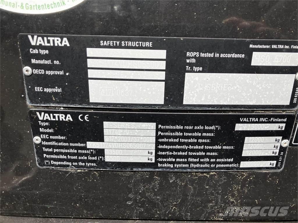 Valtra T174 Versu Traktoren