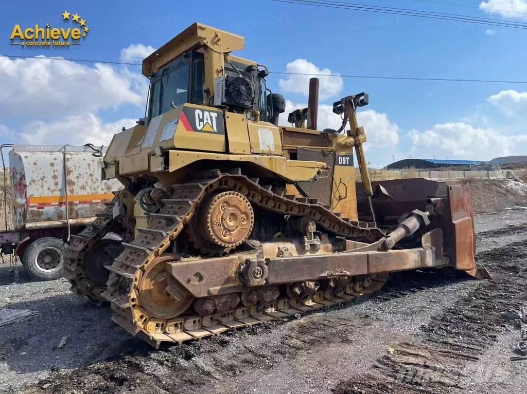 CAT D 9 T Bulldozer