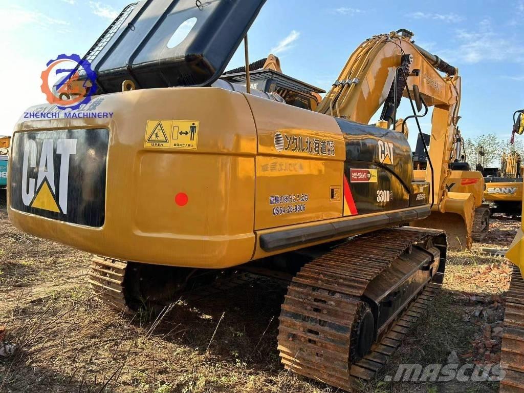 CAT 330 D2 LC Raupenbagger
