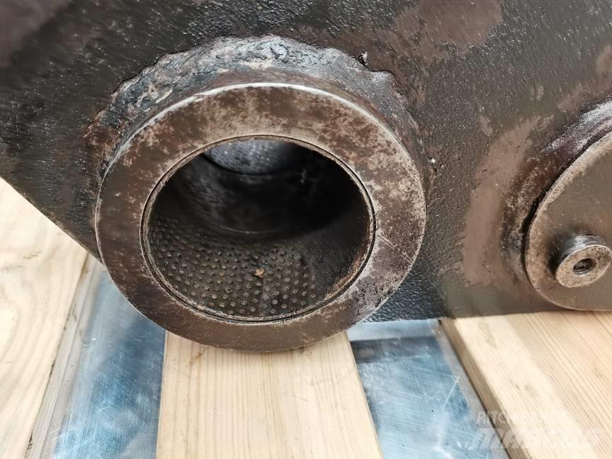 CAT TH 336 {Kiwak} Ausleger