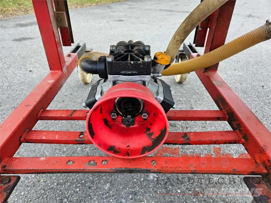 Schmotzer 800 l Anhängespritzen