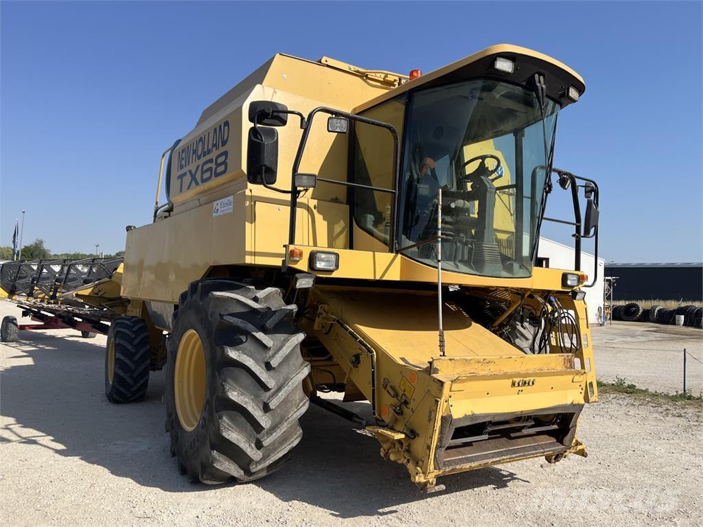 New Holland TX68 Mähdrescher