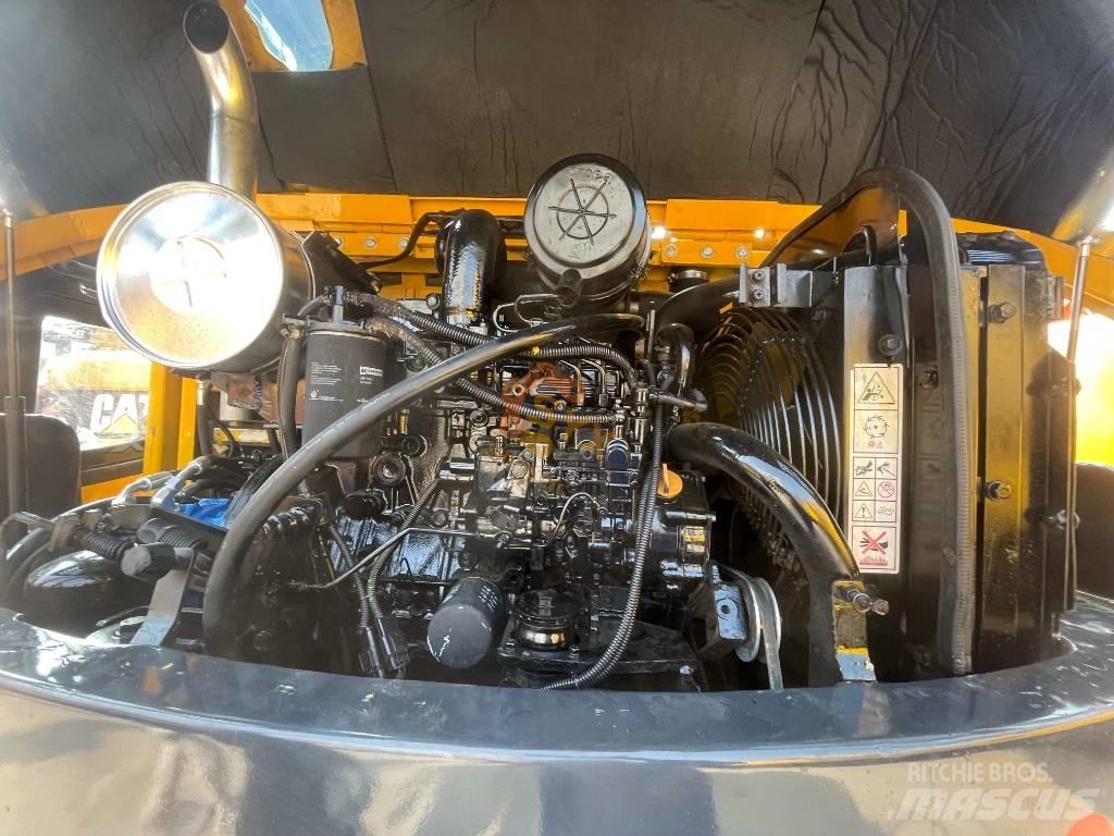 Hyundai 60 W VS Mobilbagger