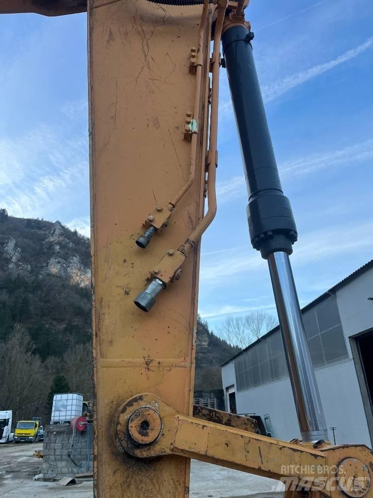 CASE CX 250 D Raupenbagger